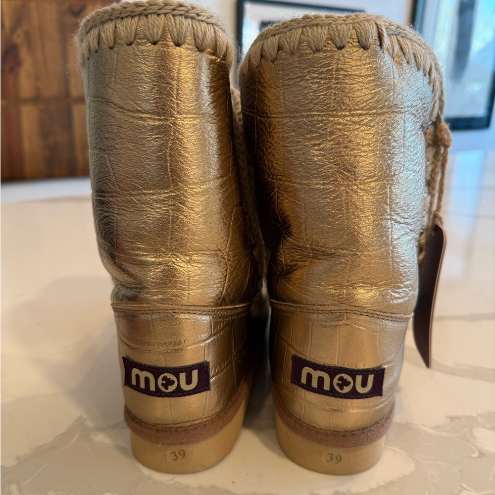 NWT Gold Metallic Mou Boots Sz 39